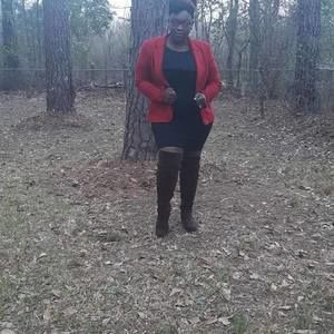 Meet your Posher, Tenika